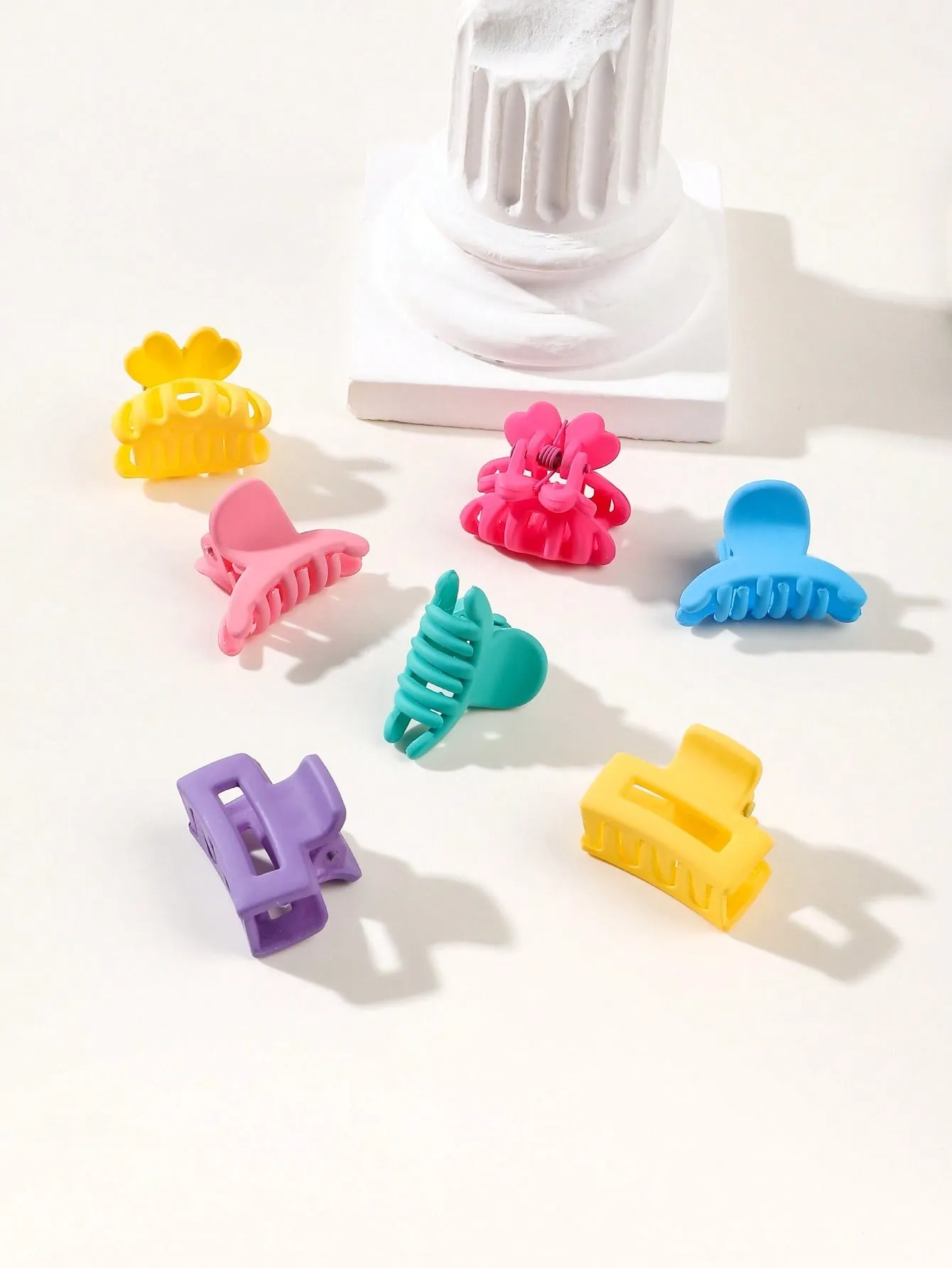18pcs Solid Matte Hair Claw Flower Claw