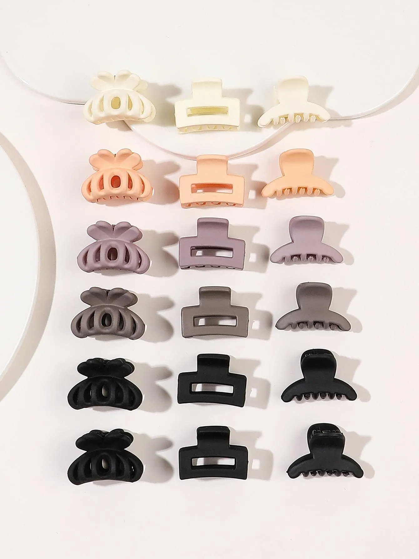 18pcs Solid Matte Hair Claw Flower Claw