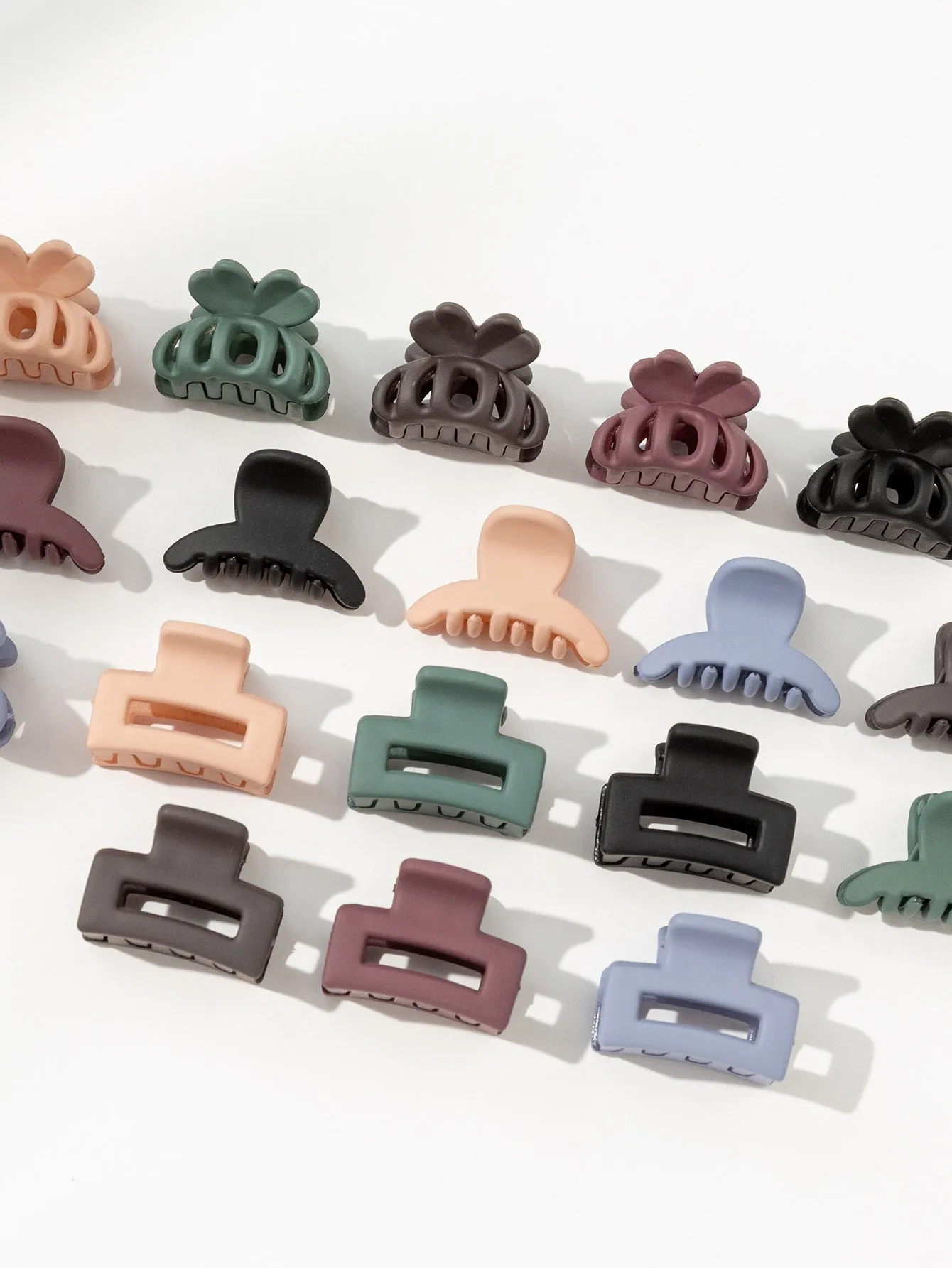 18pcs Solid Matte Hair Claw Flower Claw