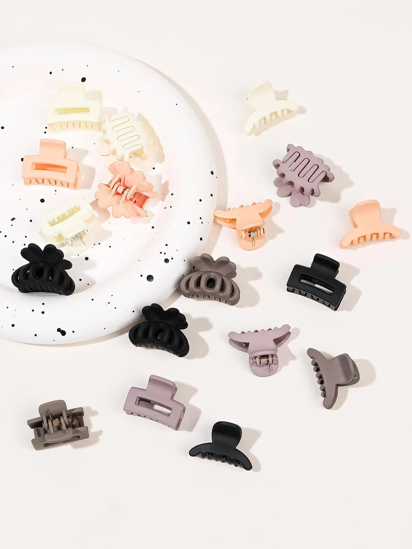 18pcs Solid Matte Hair Claw Flower Claw