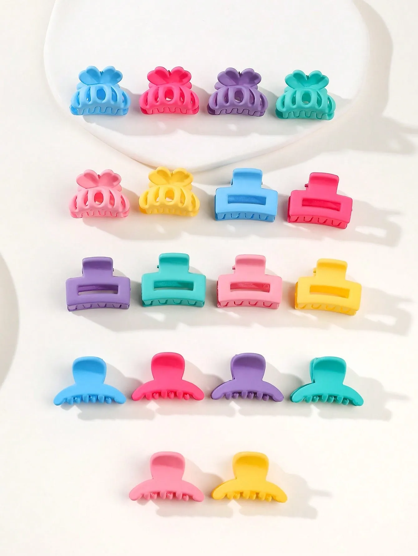 18pcs Solid Matte Hair Claw Flower Claw