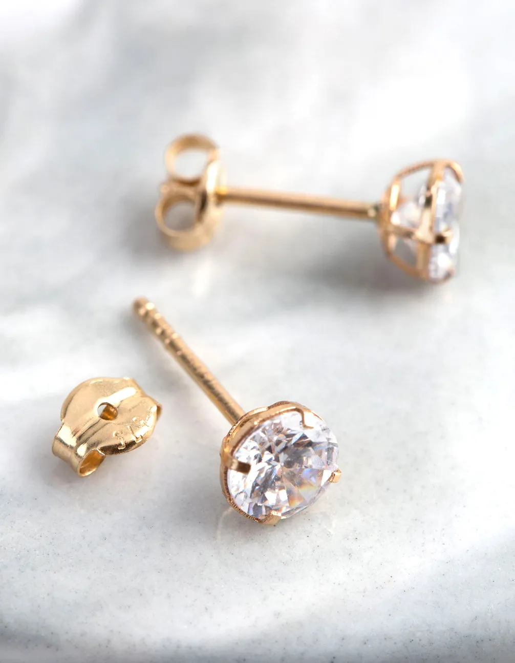9ct Gold 5mm Round Cubic Zirconia Stud Earrings