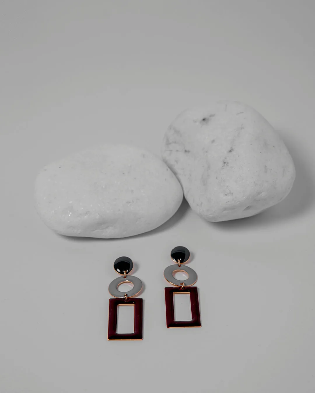 ACRYLIC DROP RECTANGLE EARRINGS 2042 - حلق