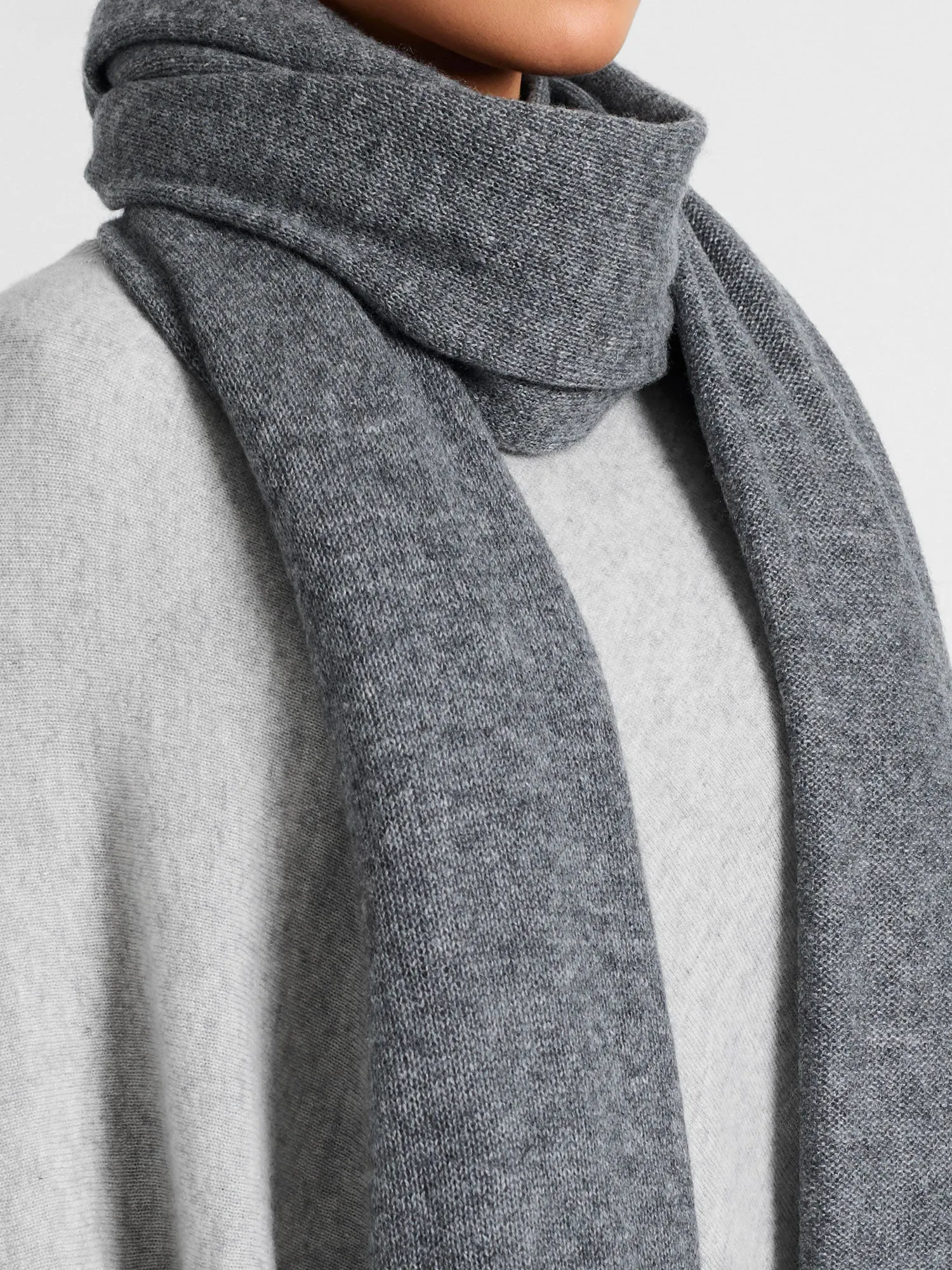Airy cashmere scarf "Flow" - dark grey