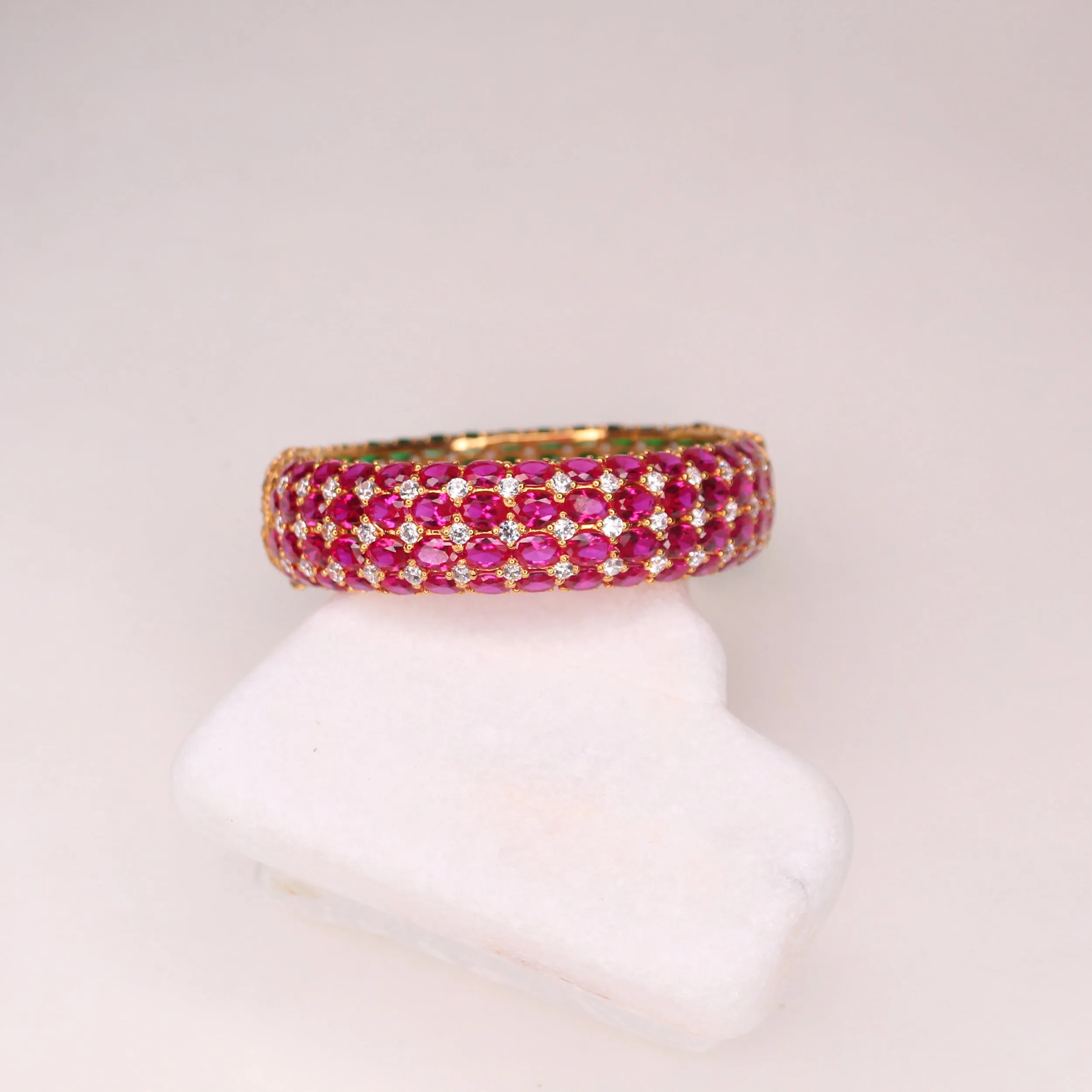 Bangle in Jade and Chetum