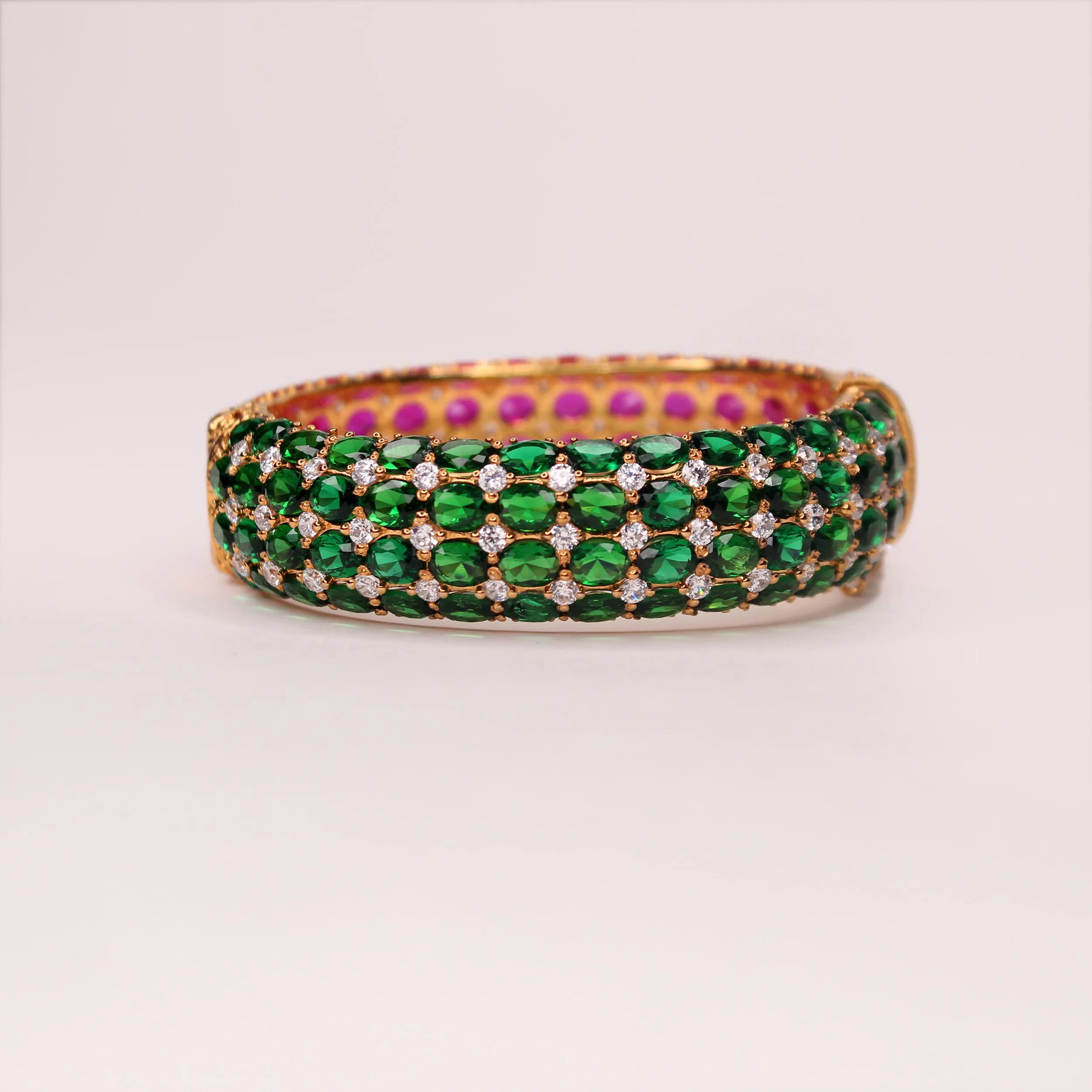 Bangle in Jade and Chetum