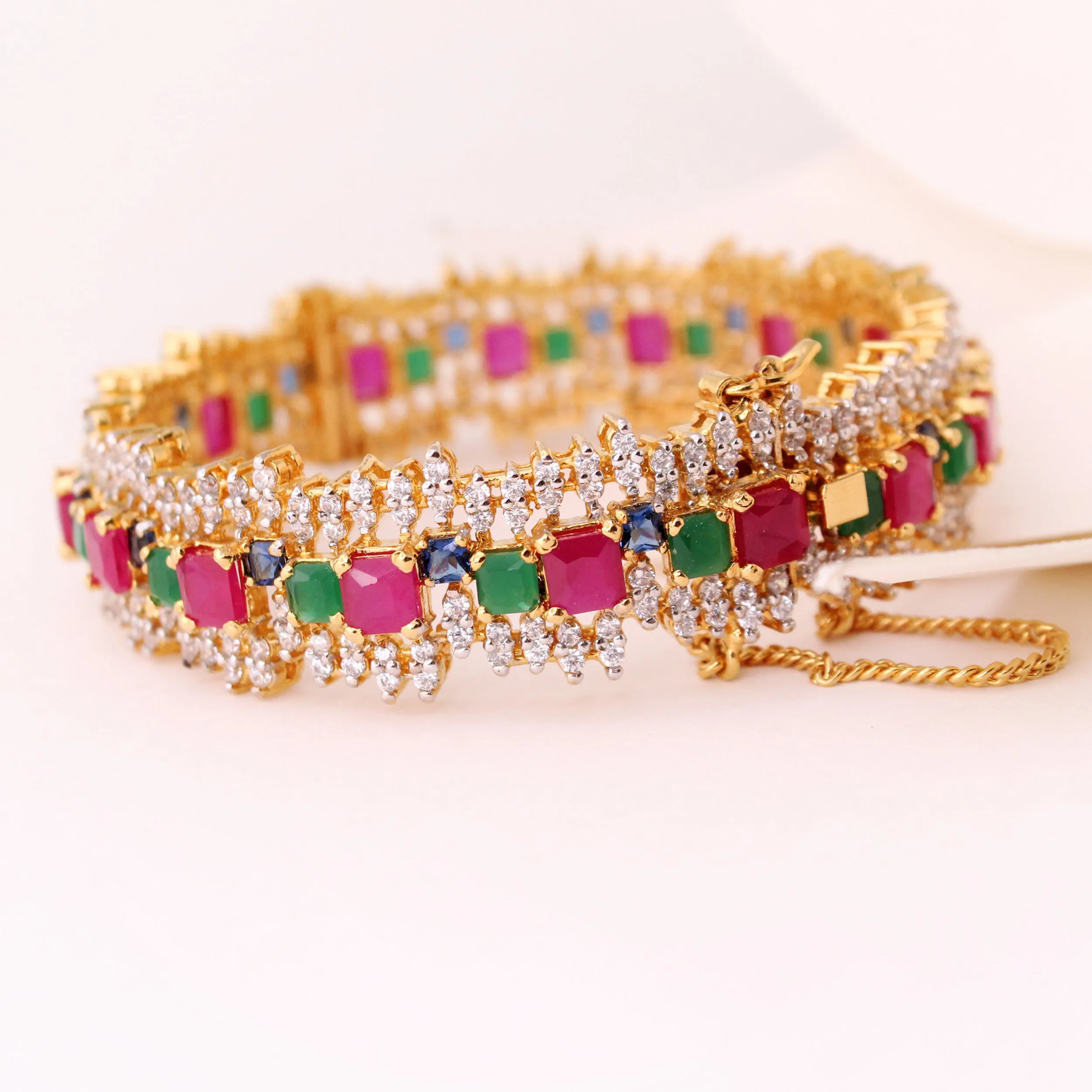 Bangle in Jade ,Chetum and Cubic Zircons