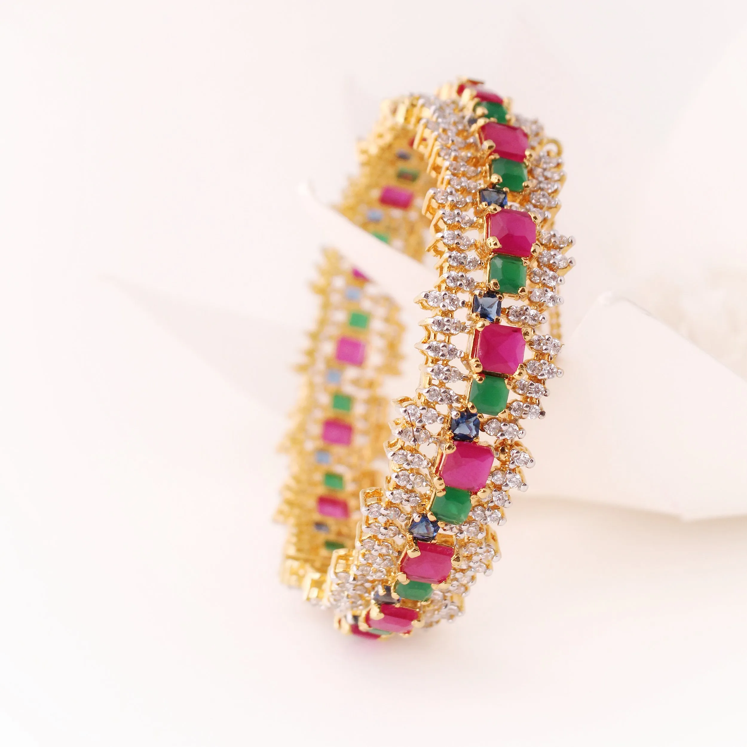 Bangle in Jade ,Chetum and Cubic Zircons