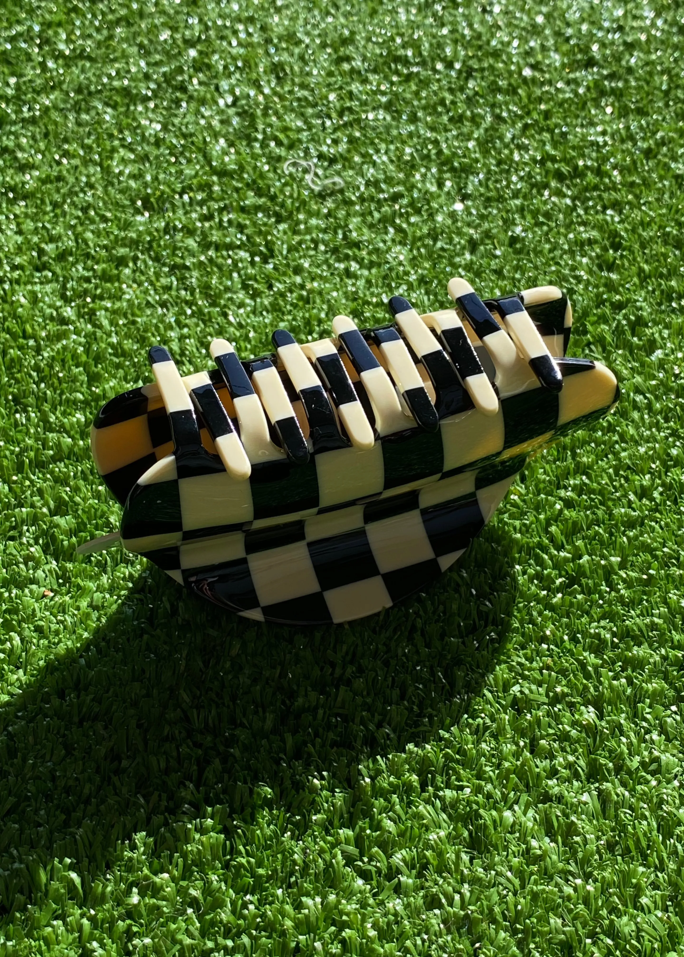 Chunks Checker Claw Black/White