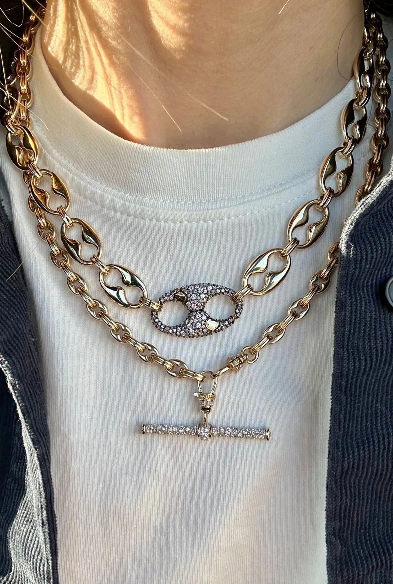 Gold T-Bar Clip Pendant