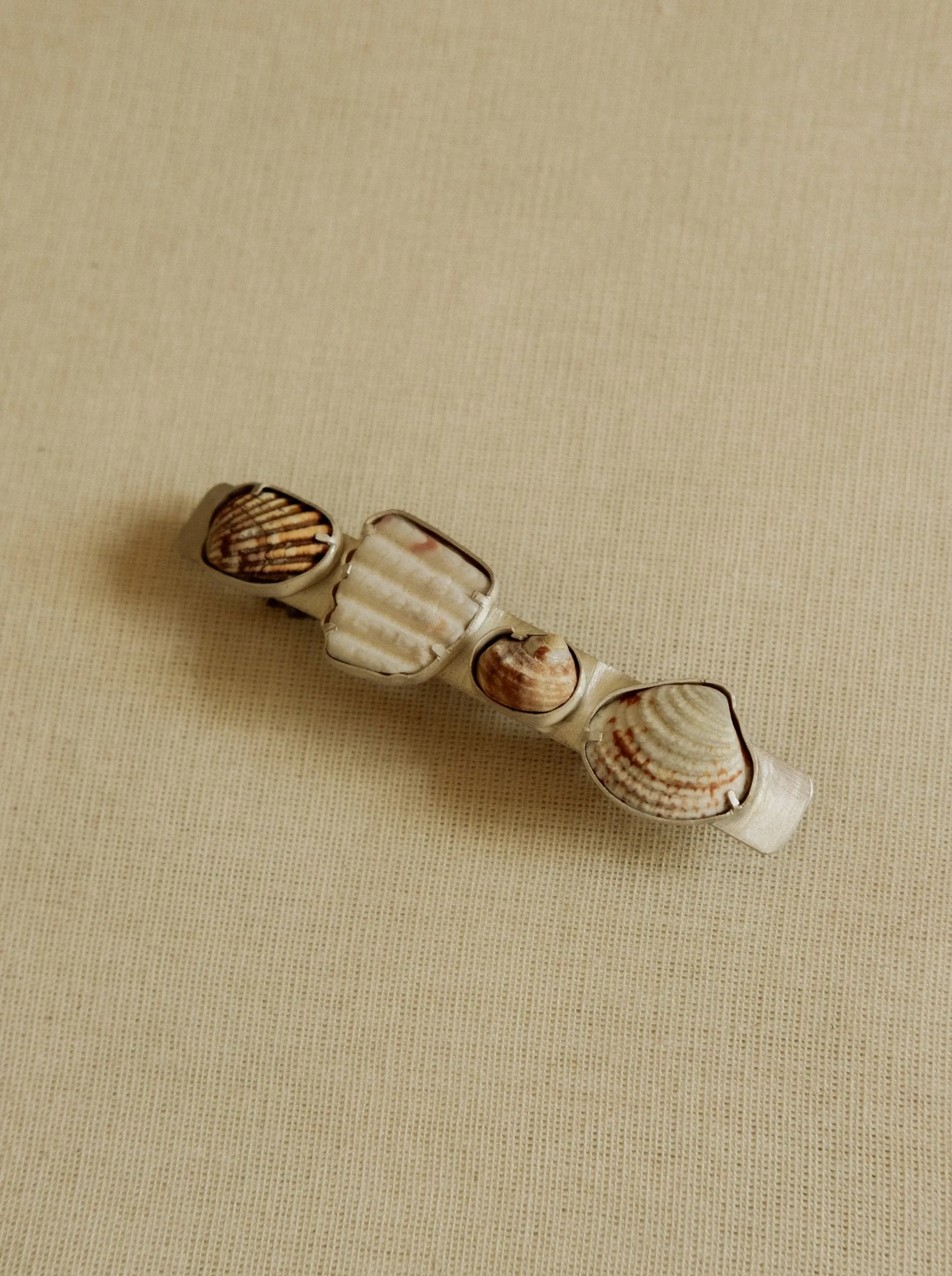 Vintage-Inspired Seashell Hair Barrette No. 4 by OZMA x La Mar